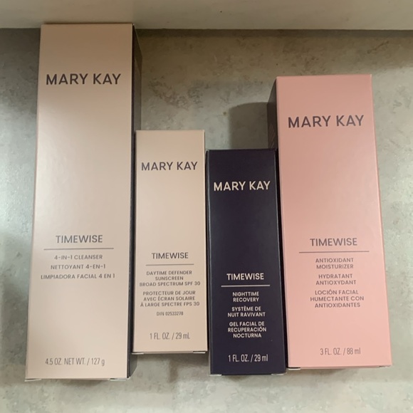 Mary Kay Time Wise miracle set for Combination to oily skin NIB - Picture 6 of 13